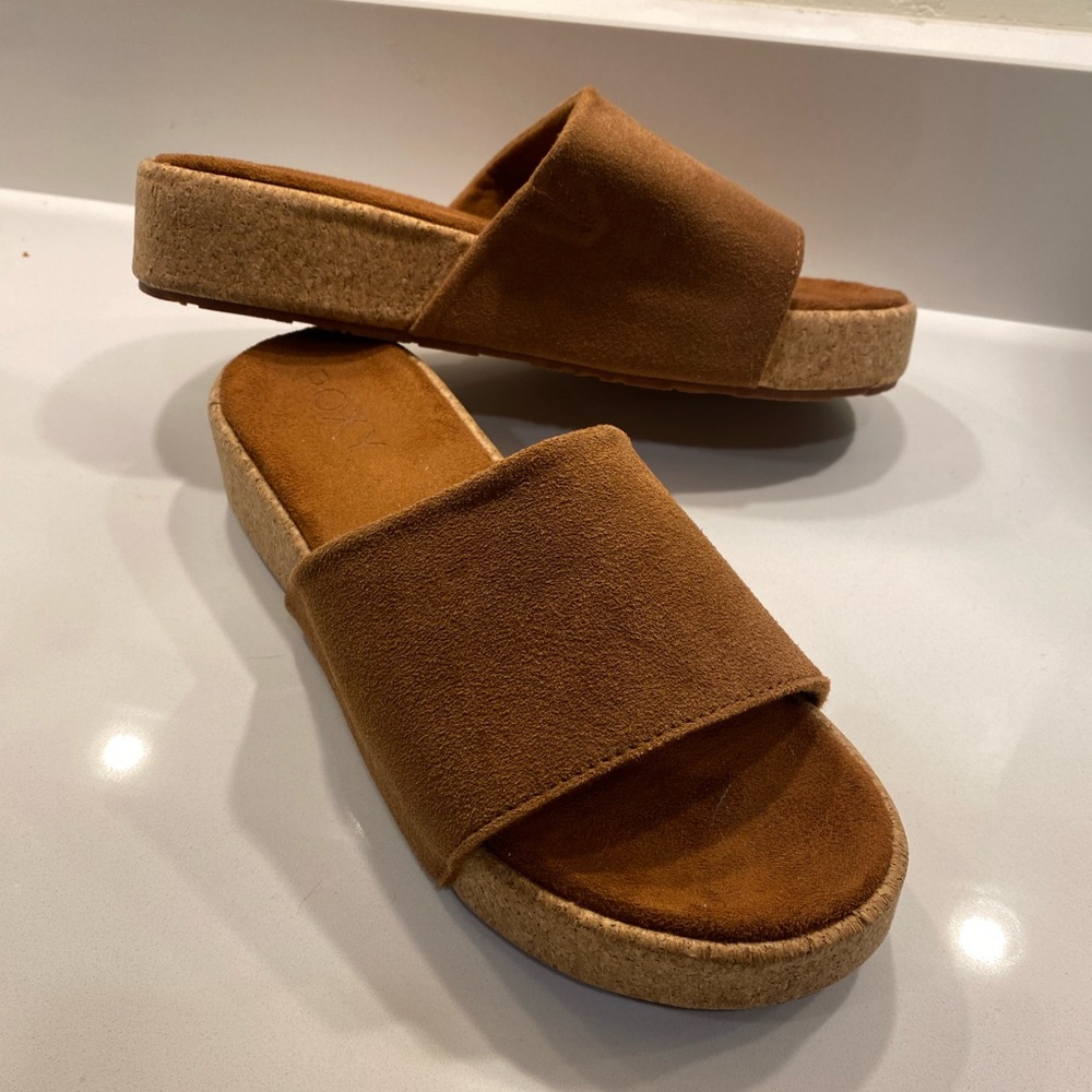 Roxy brown suede and cork platform slides. Size 9